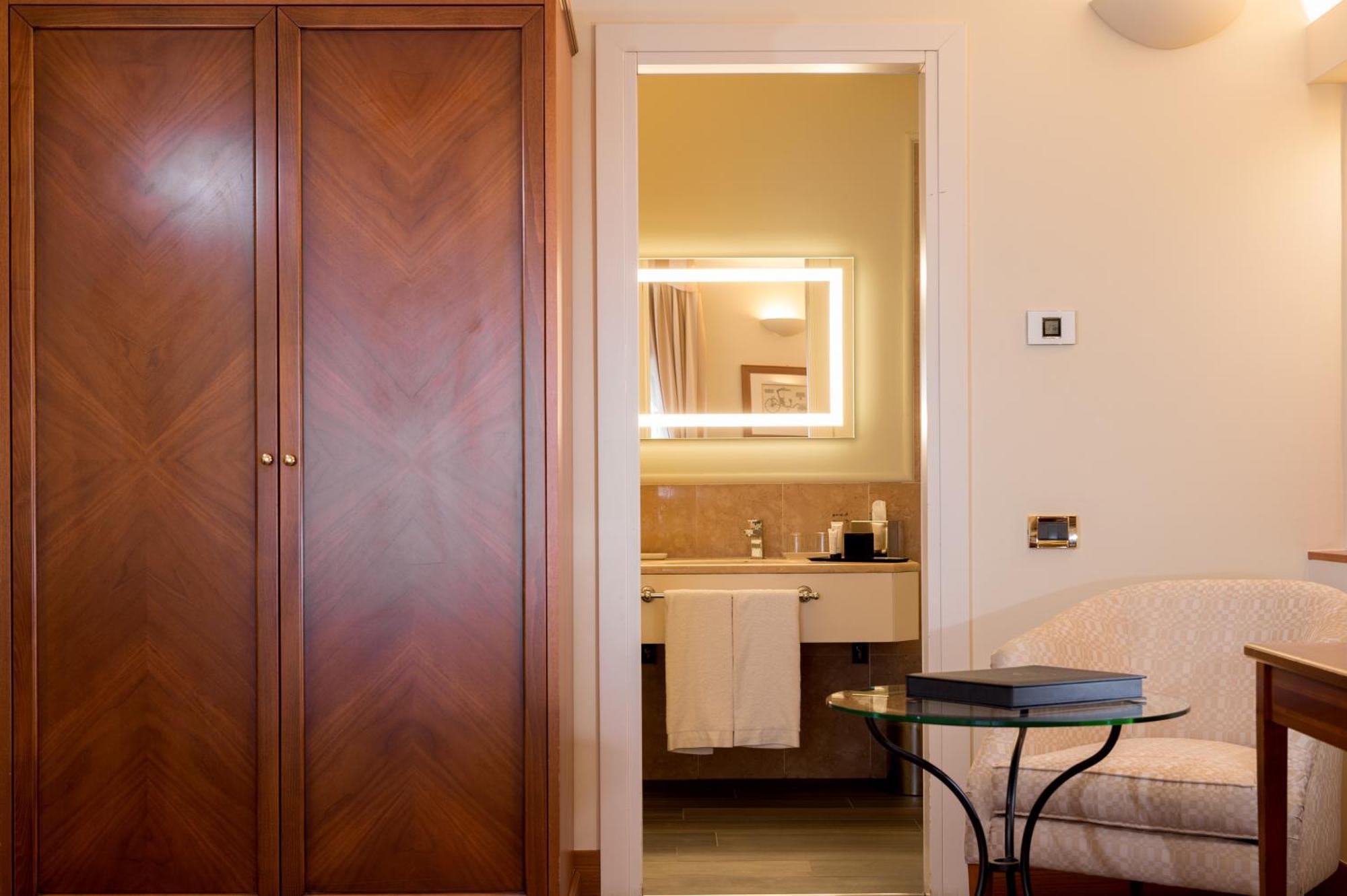 Grand Hotel Villa Torretta, Curio Collection By Hilton Sesto San Giovanni Exterior foto